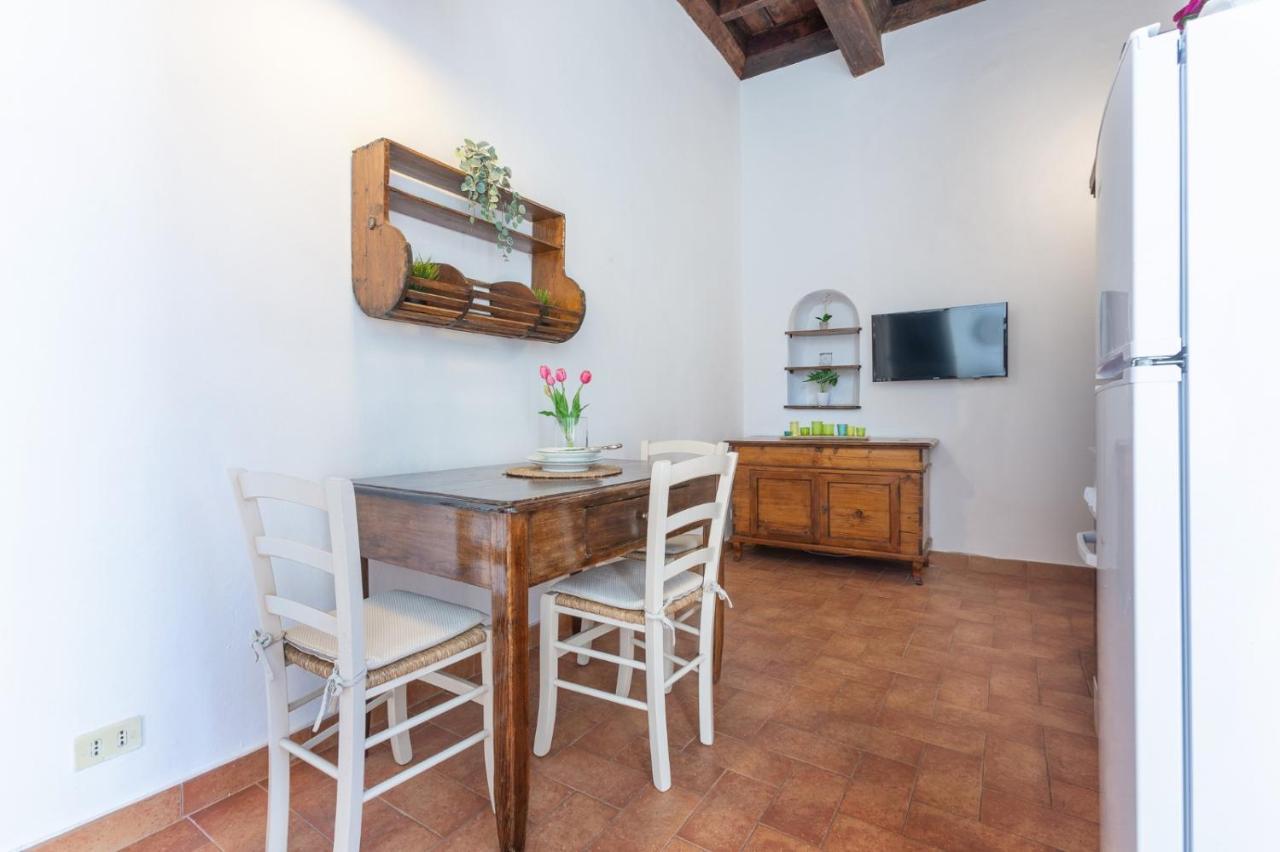 Ferienwohnung Frescobaldi Aparments! A Casa Di Francesco Ferrara Exterior foto